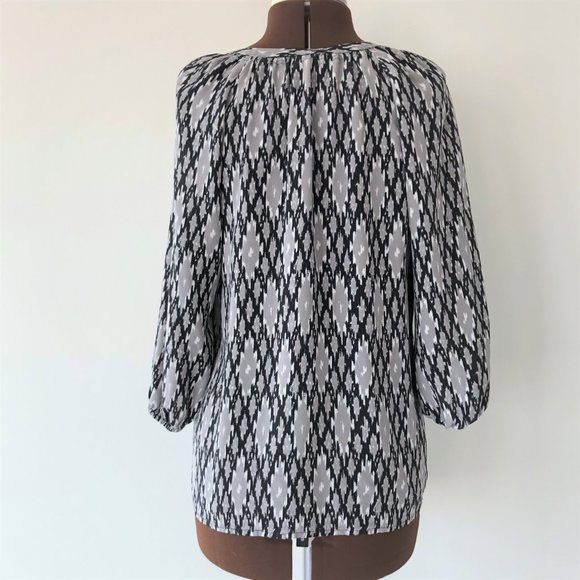 Joie Silk Black and Grey Aztec Print Pullover Top - Picture 5 of 7
